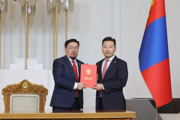 Х.Ганхуягийг ШАДАР САЙДААР томиллоо